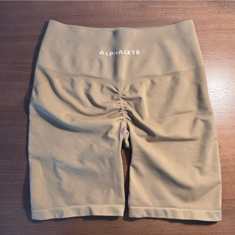 Alphalete Amplify 6.5” Shorts